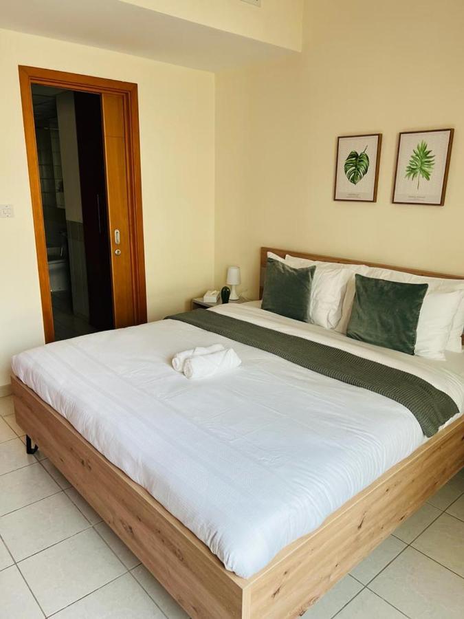 Apartment Koala & Tree - Luxurious 1br In The Greens, Stays Up To 4 !! *